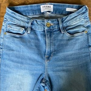 FRAME JEANS